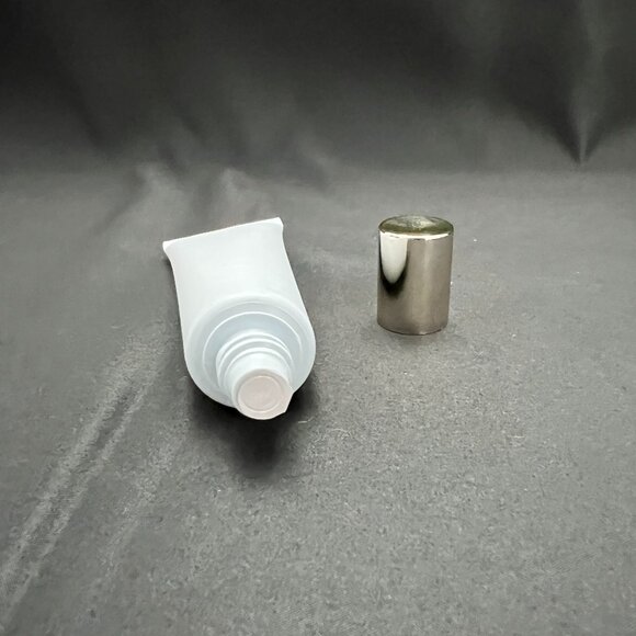 Clarins SOS Color Correcting Face Primer - Matifying - Picture 3 of 4